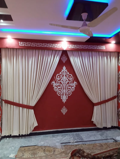 Luxury 3-Piece Curtain Set with Back Screen & Box Seating